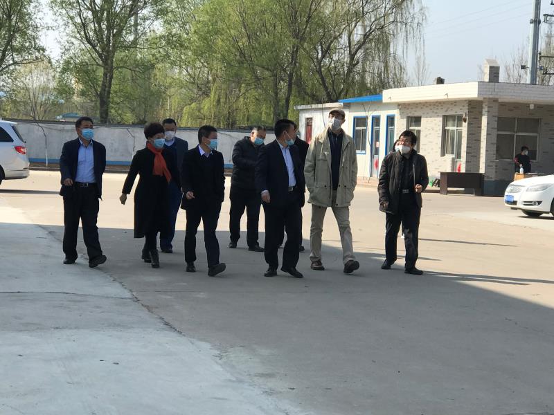 省自動(dòng)化學(xué)會(huì)、省工程師協(xié)會(huì)專家到安丘博陽(yáng)機(jī)械進(jìn)行調(diào)研