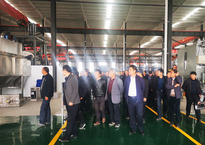 熱烈歡迎新安街道及柘山鎮(zhèn)相關領導來博陽機械觀摩