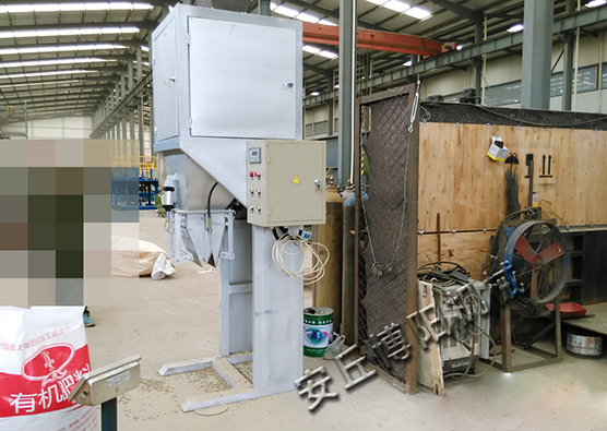 肥料自動(dòng)包裝機(jī)包裝速度快不快？