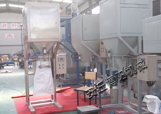 為什么化肥行業(yè)都選用自動定量包裝機？