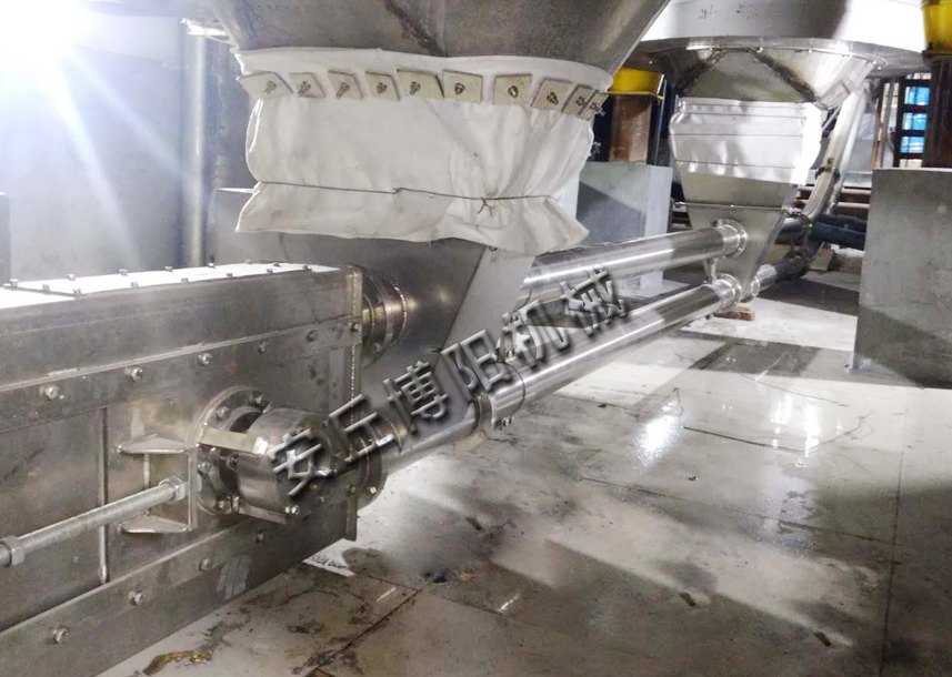 粉料管鏈輸送機(jī)采用什么材質(zhì)呢？