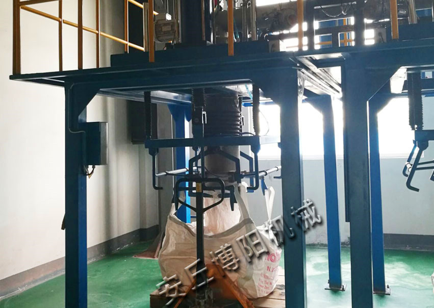 購(gòu)買負(fù)極材料噸包秤，選型方面需要注意的問(wèn)題