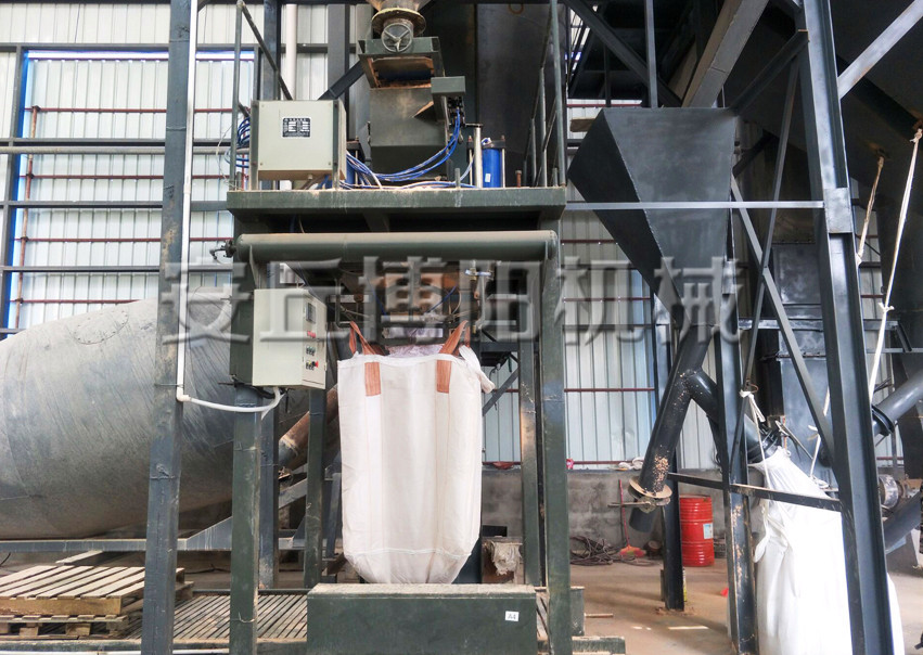 礦粉噸袋包裝機(jī)應(yīng)該如何選型？