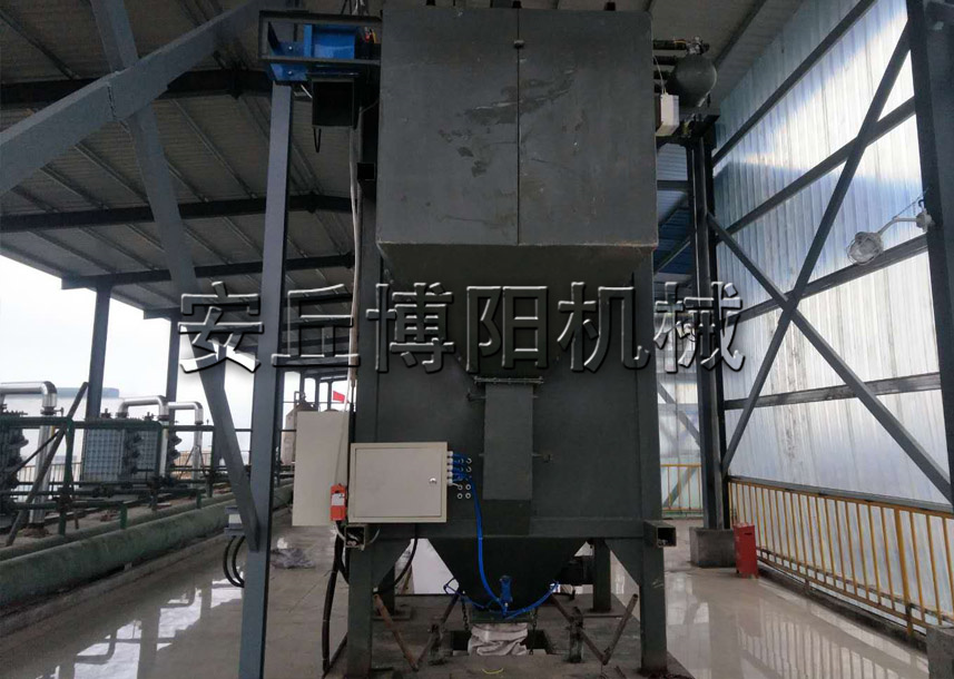 除塵灰噸袋拆包機(jī)的具體優(yōu)勢(shì)主要有哪些？