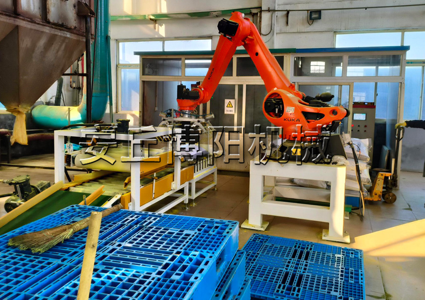 化工粉料自動(dòng)碼垛機(jī)器人的特點(diǎn)是什么？