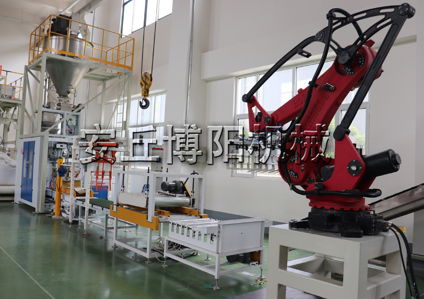 有機(jī)肥料全自動(dòng)包裝機(jī)為什么備受企業(yè)的好評(píng)？