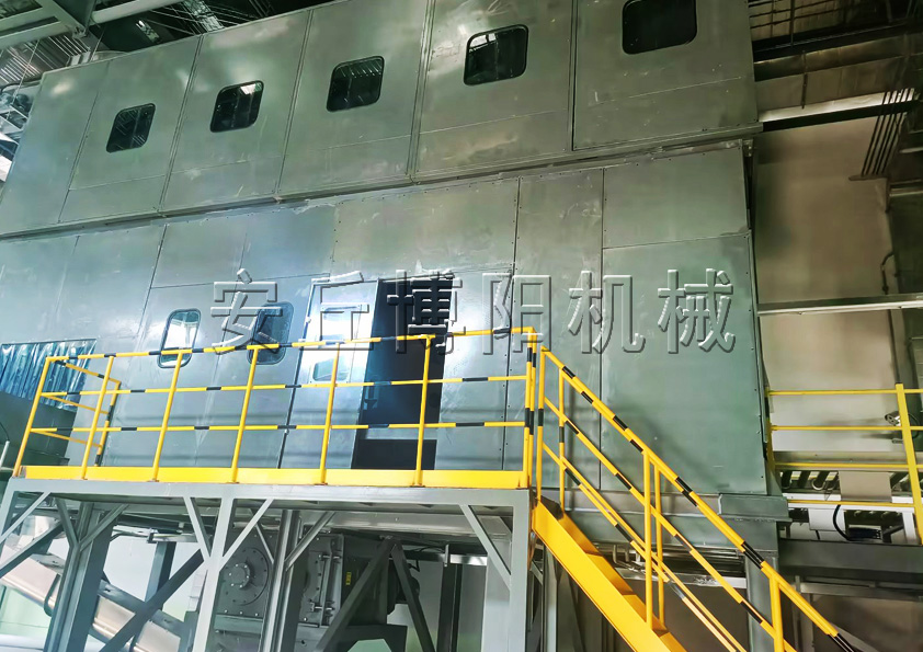 電解鋁全自動噸袋破袋機可以配套哪些設(shè)備呢?