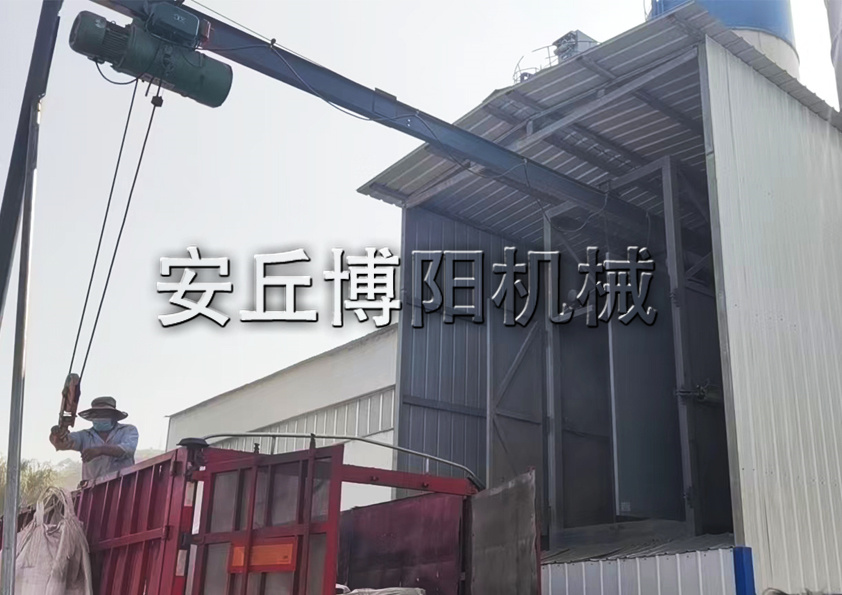 水泥噸袋拆包機(jī)可以解決哪些煩惱呢？