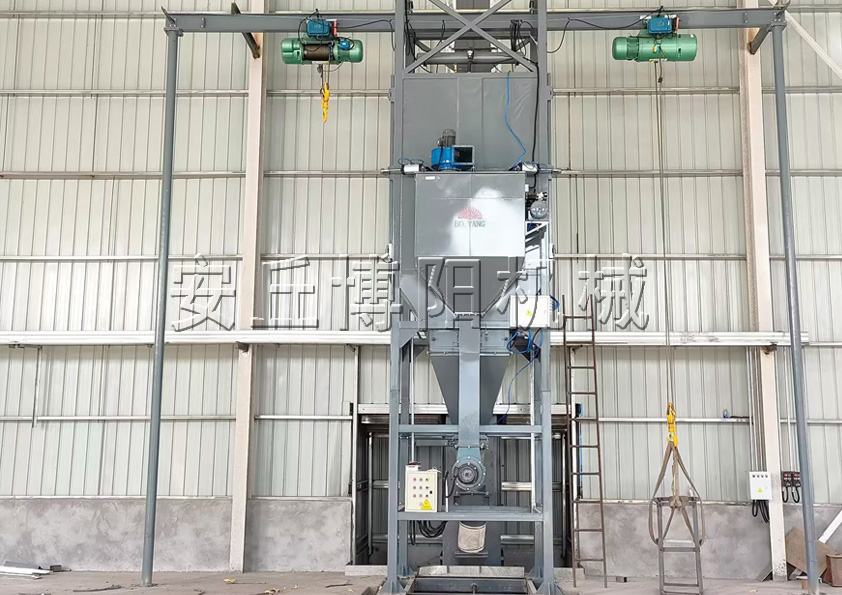 安丘博陽(yáng)機(jī)械陶瓷粉噸袋破袋機(jī)的特點(diǎn)是什么呢？